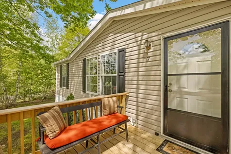 7 Welch Lane Raymond NH 03077