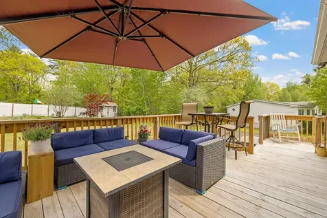 7 Welch Lane Raymond NH 03077