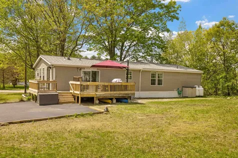 7 Welch Lane Raymond NH 03077