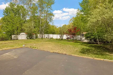 7 Welch Lane Raymond NH 03077