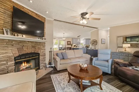 7 Welch Lane Raymond NH 03077
