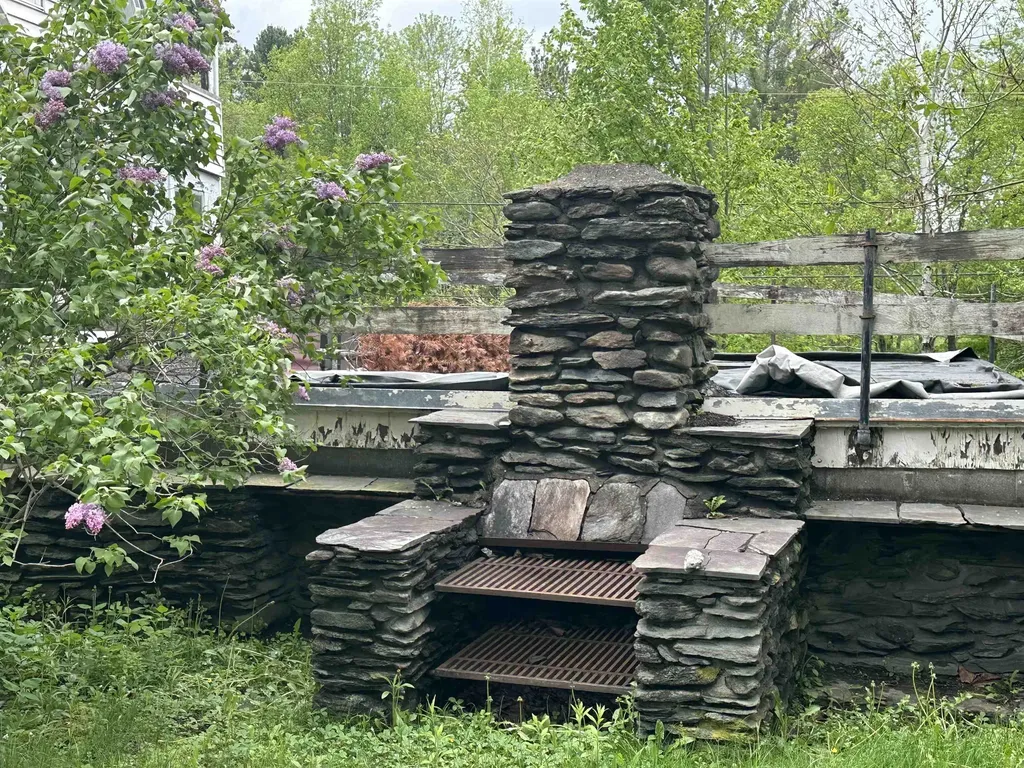 1763 Pucker Street Stowe VT 05672