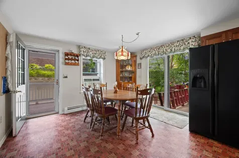 6 Mohawk Street Hampton NH 03842