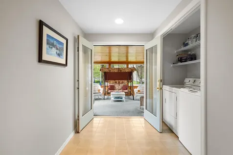 6 Mohawk Street Hampton NH 03842