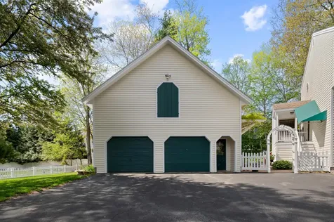 6 Mohawk Street Hampton NH 03842