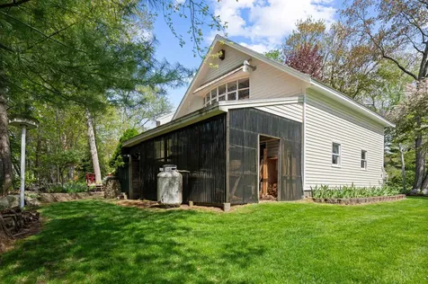 6 Mohawk Street Hampton NH 03842