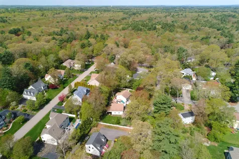 6 Mohawk Street Hampton NH 03842