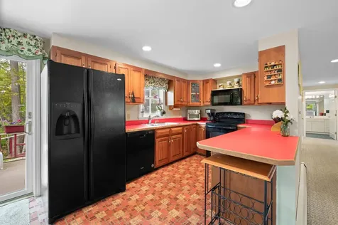 6 Mohawk Street Hampton NH 03842