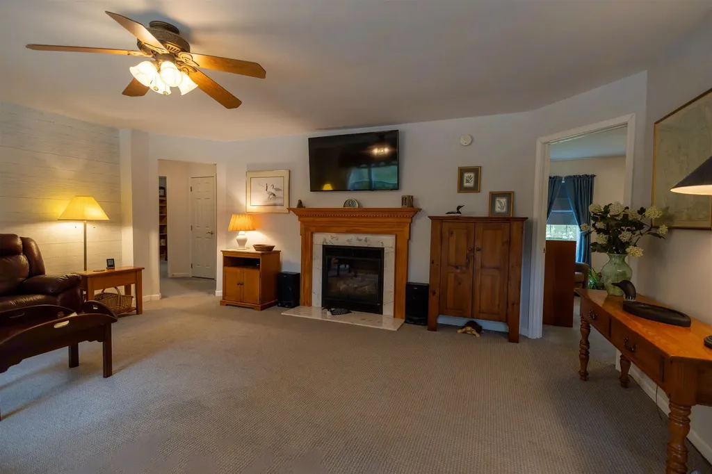 334 Silver Pine Lane Tamworth NH 03886