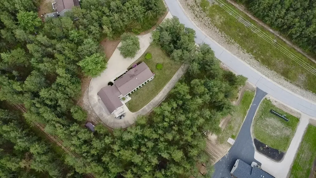 334 Silver Pine Lane Tamworth NH 03886