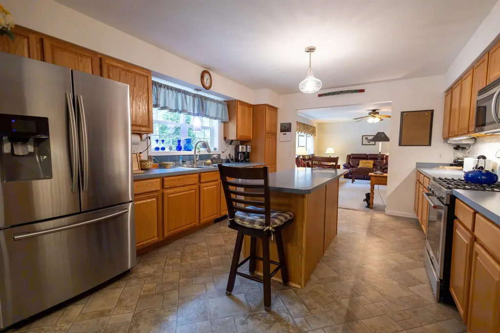 334 Silver Pine Lane Tamworth NH 03886