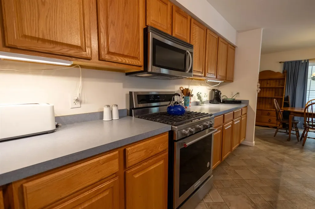 334 Silver Pine Lane Tamworth NH 03886