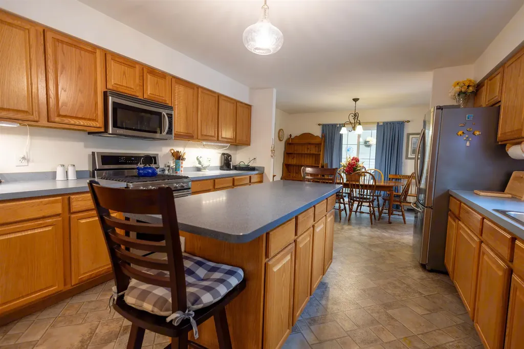 334 Silver Pine Lane Tamworth NH 03886