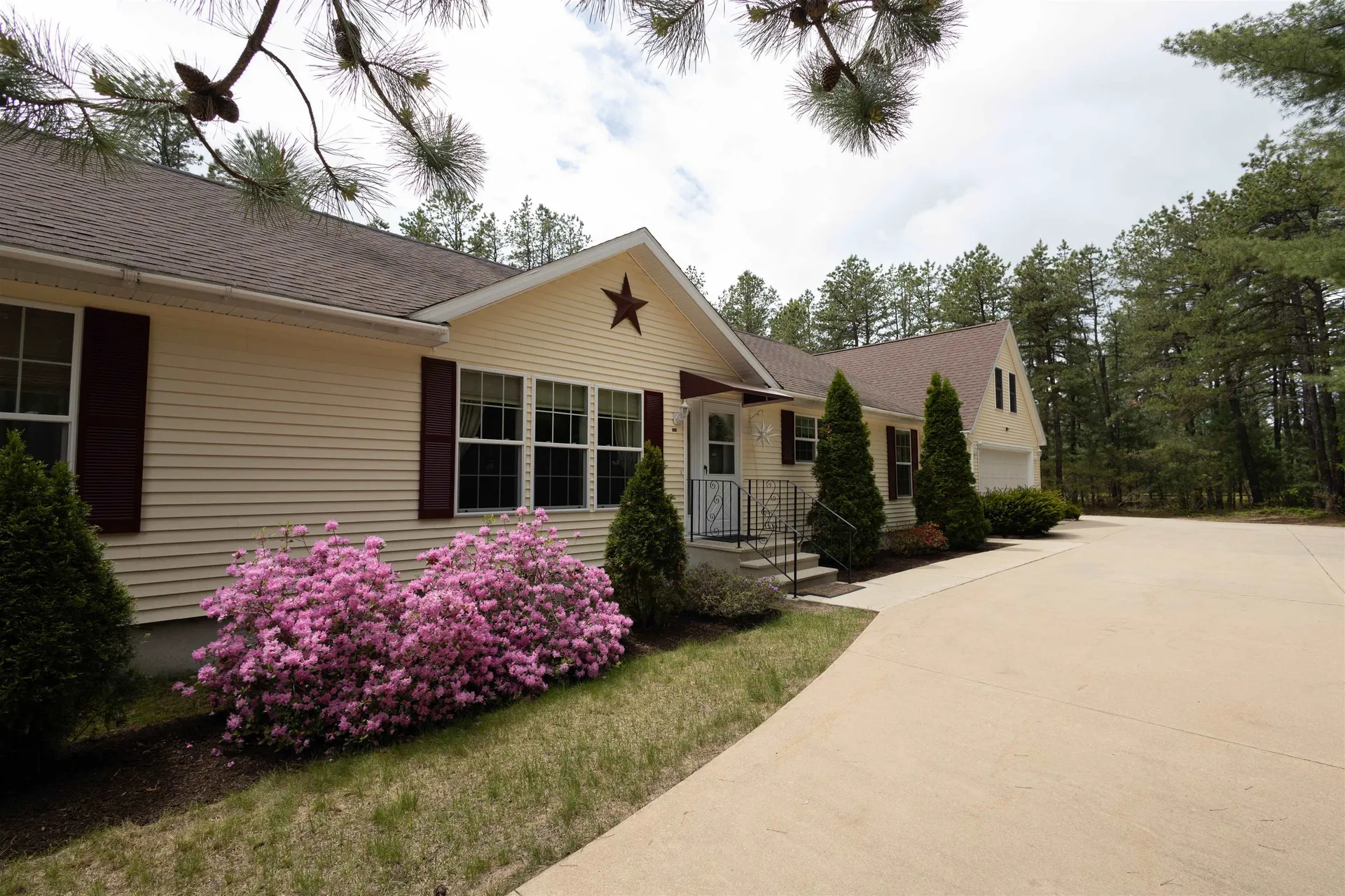 334 Silver Pine Lane Tamworth NH 03886