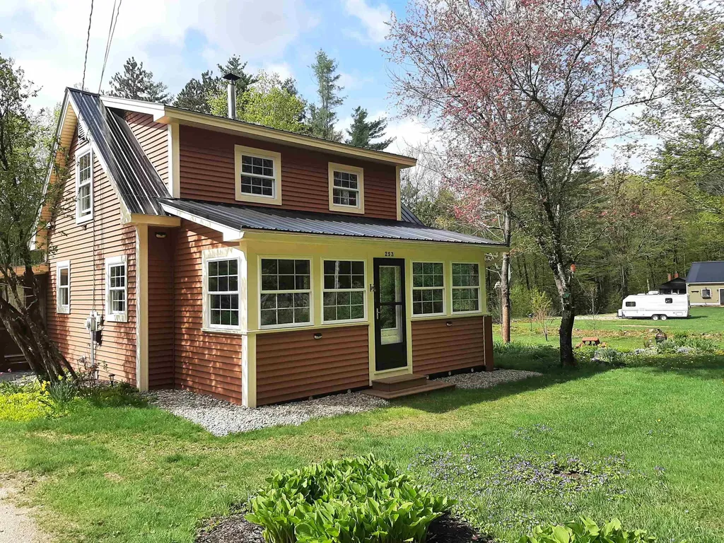 253 Cleveland Hill Road Tamworth NH 03886