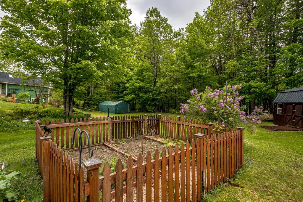 253 Cleveland Hill Road Tamworth NH 03886