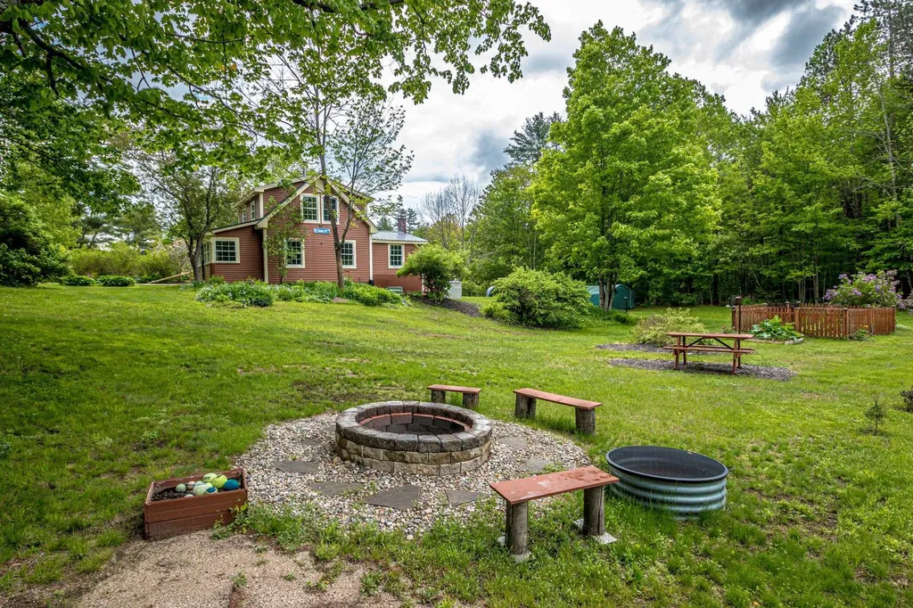 253 Cleveland Hill Road Tamworth NH 03886