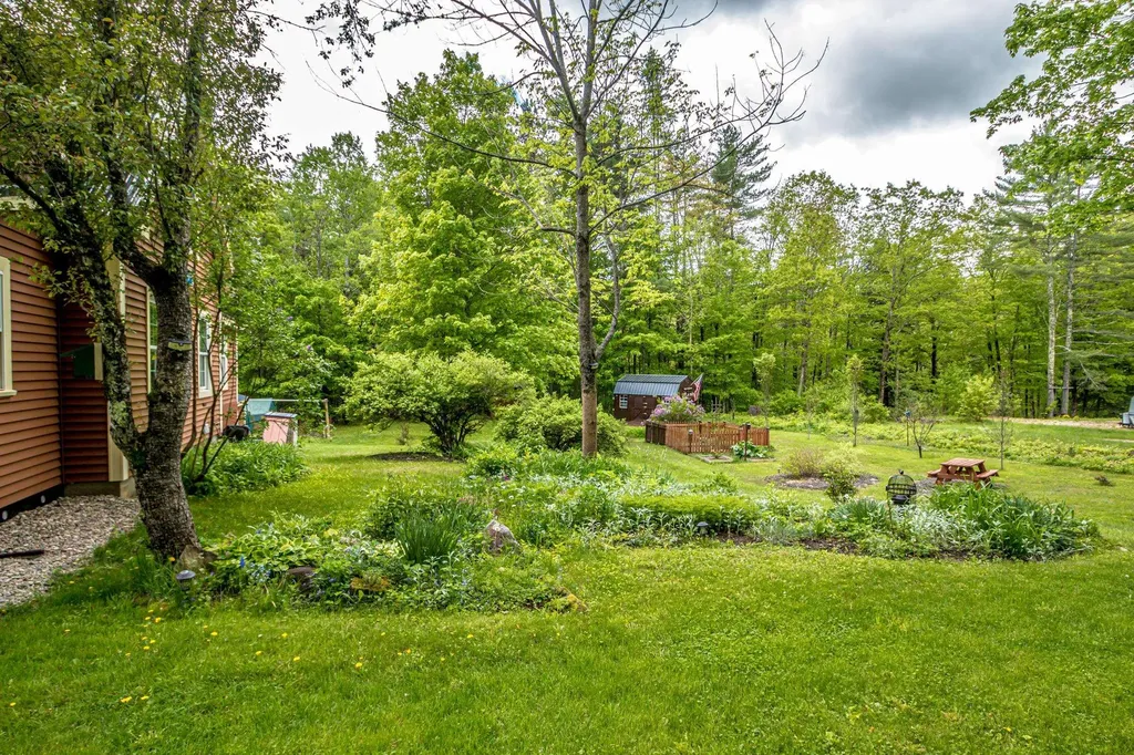 253 Cleveland Hill Road Tamworth NH 03886