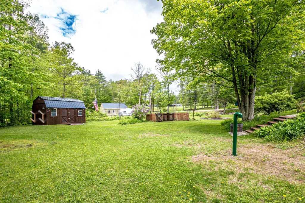 253 Cleveland Hill Road Tamworth NH 03886