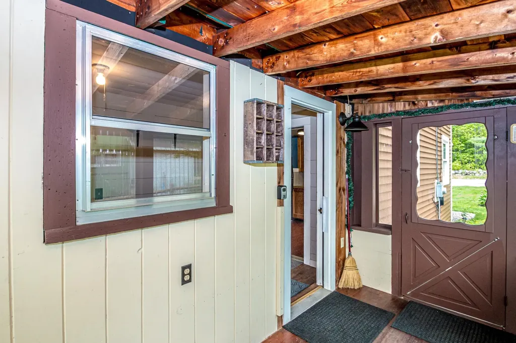 253 Cleveland Hill Road Tamworth NH 03886