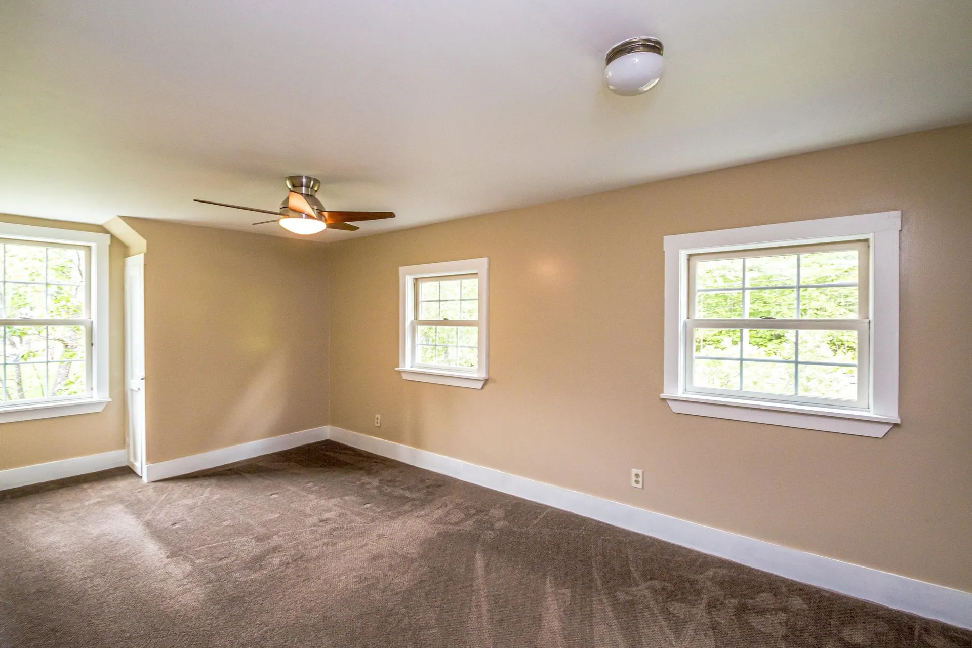 253 Cleveland Hill Road Tamworth NH 03886