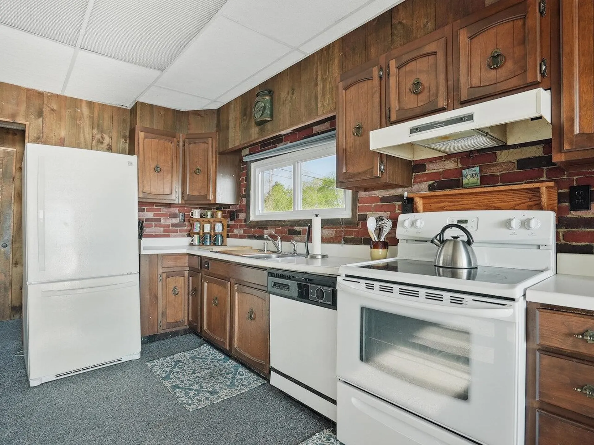 84 Wallys Point Road South Hero VT 05486