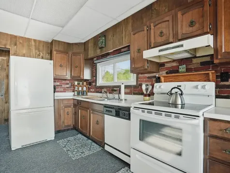 84 Wallys Point Road South Hero VT 05486