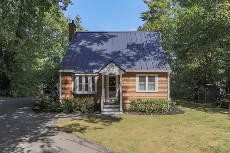 111 Shore Drive Henniker NH 03242