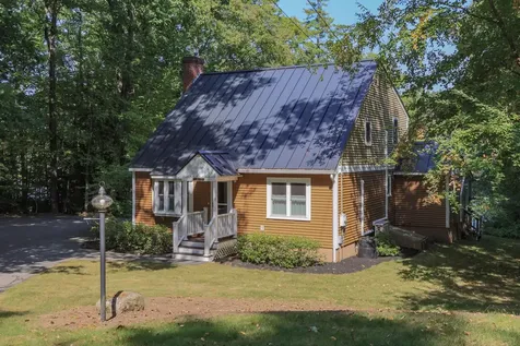 111 Shore Drive Henniker NH 03242