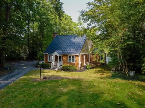 111 Shore Drive Henniker NH 03242