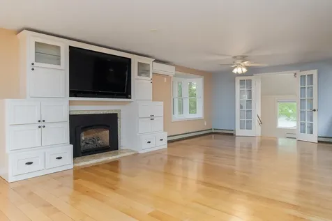 111 Shore Drive Henniker NH 03242