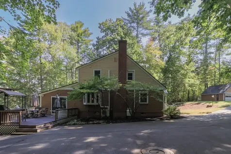 111 Shore Drive Henniker NH 03242