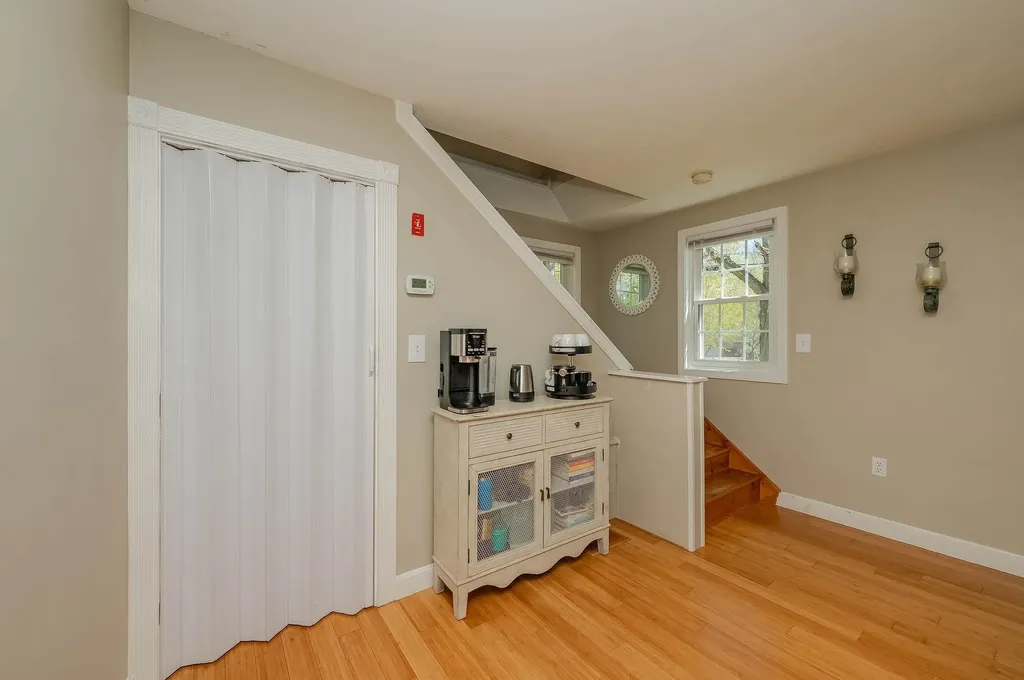 54 Mill Road Kingston NH 03848