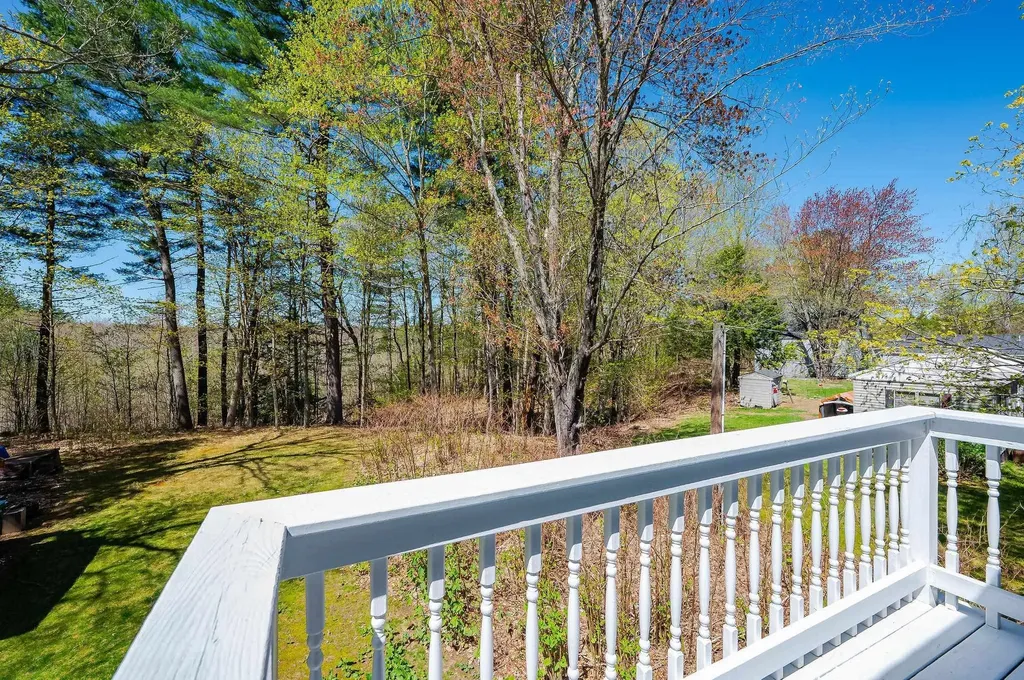 54 Mill Road Kingston NH 03848