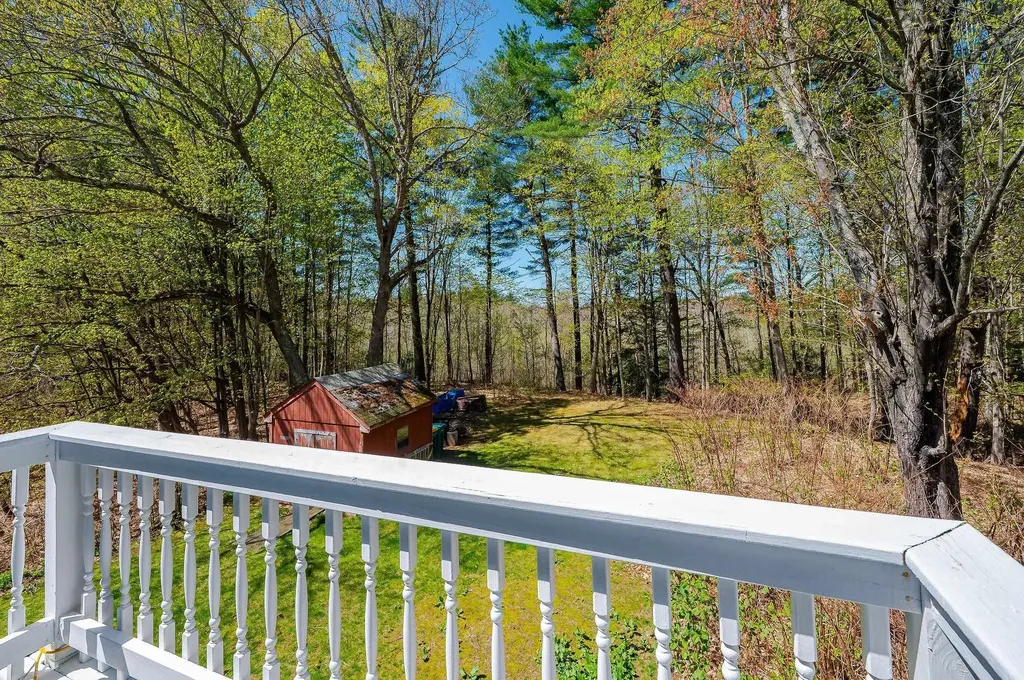 54 Mill Road Kingston NH 03848