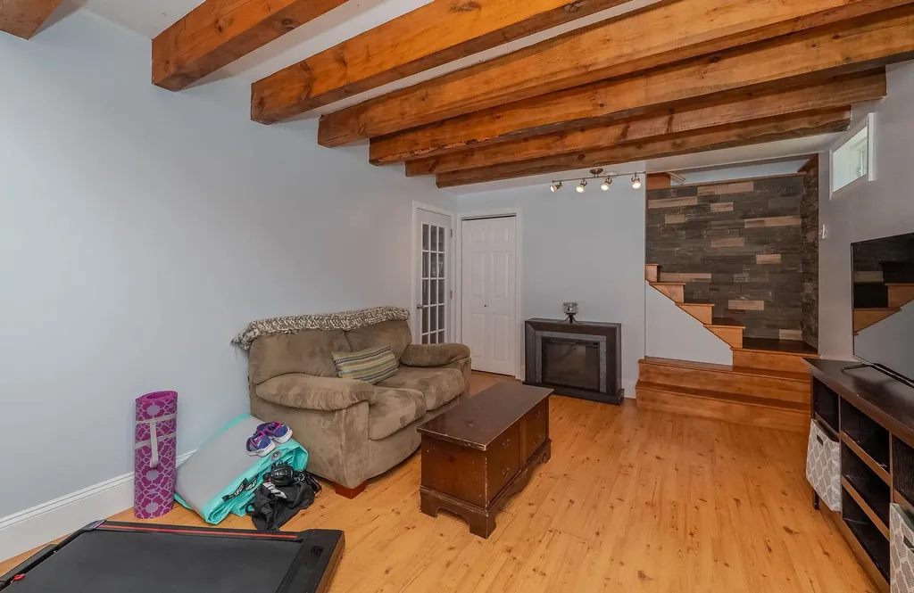 54 Mill Road Kingston NH 03848