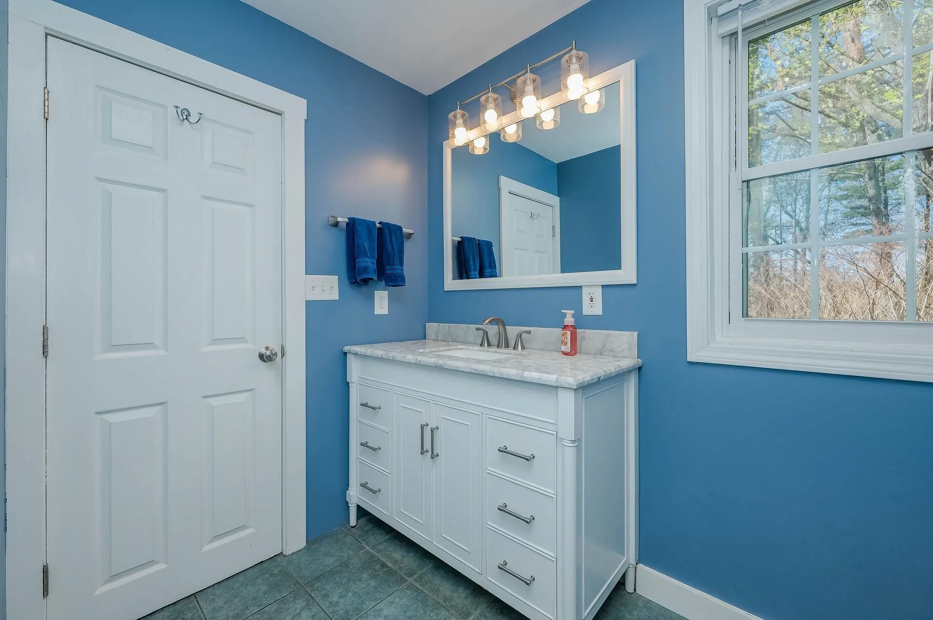 54 Mill Road Kingston NH 03848