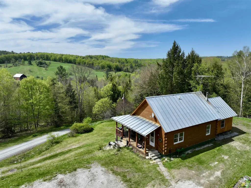 3775 Witherspoon Road Ryegate VT 05046