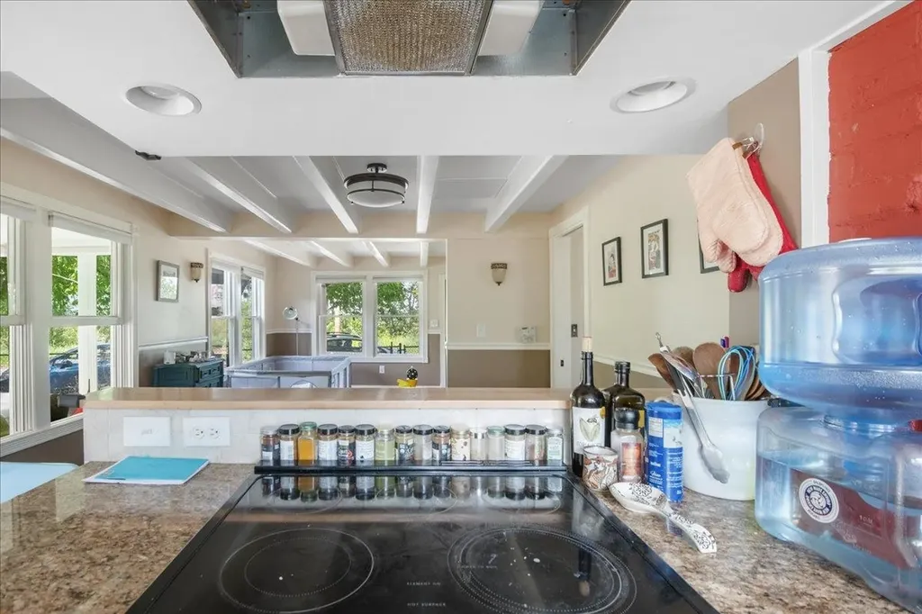 383 Manhattan Drive Burlington VT 05401