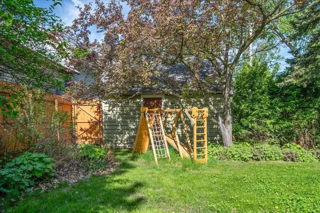 383 Manhattan Drive Burlington VT 05401