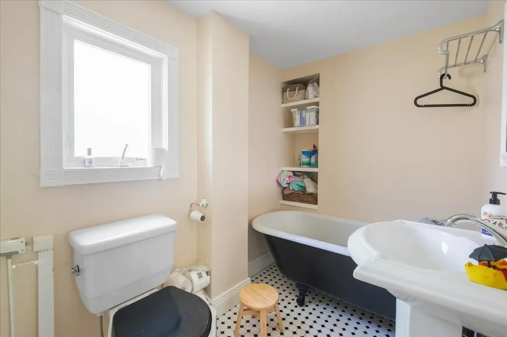 383 Manhattan Drive Burlington VT 05401