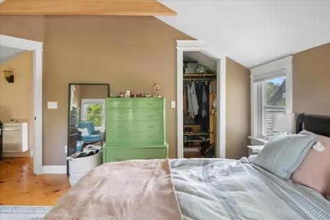 383 Manhattan Drive Burlington VT 05401