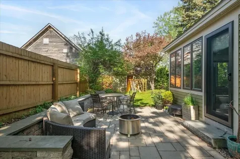 383 Manhattan Drive Burlington VT 05401