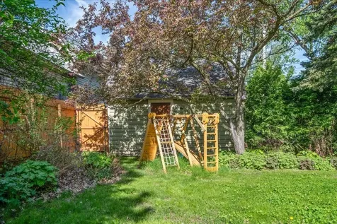 383 Manhattan Drive Burlington VT 05401