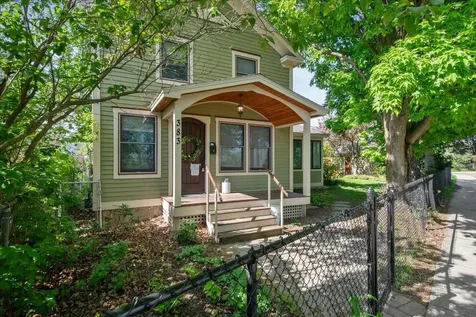 383 Manhattan Drive Burlington VT 05401