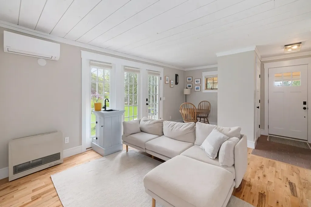 1173 Elmore Street Morristown VT 05661