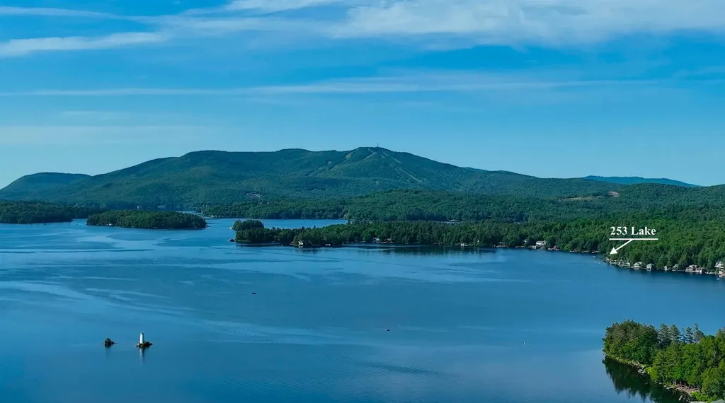 253 Lake Avenue Sunapee NH 03782