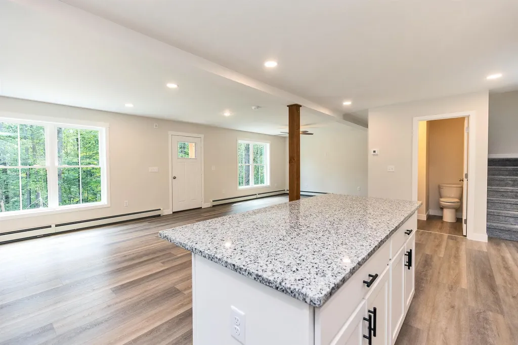 20 West Shore Road Swanzey NH 03446