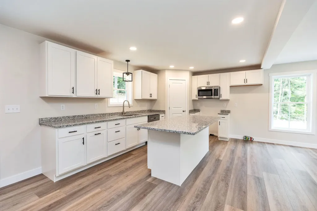 20 West Shore Road Swanzey NH 03446