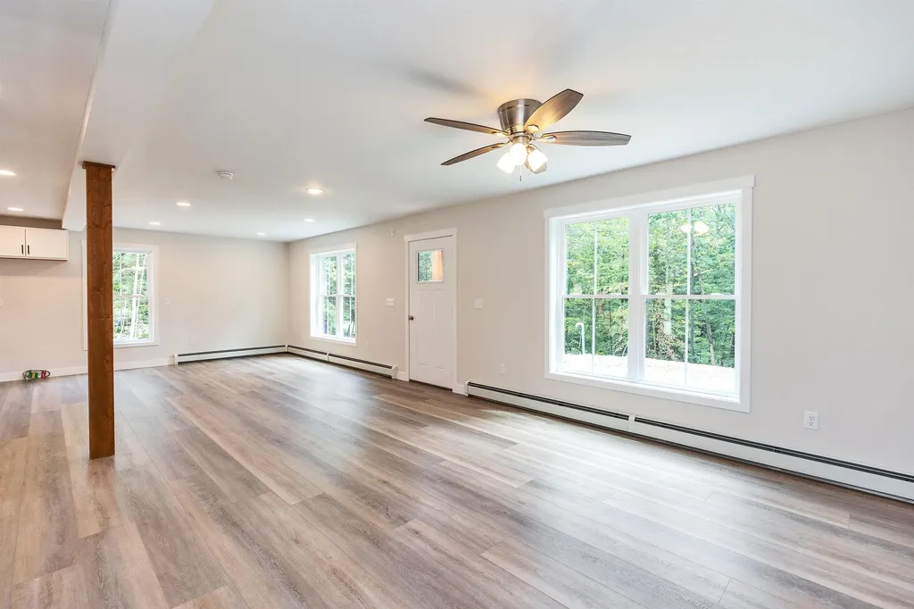 20 West Shore Road Swanzey NH 03446